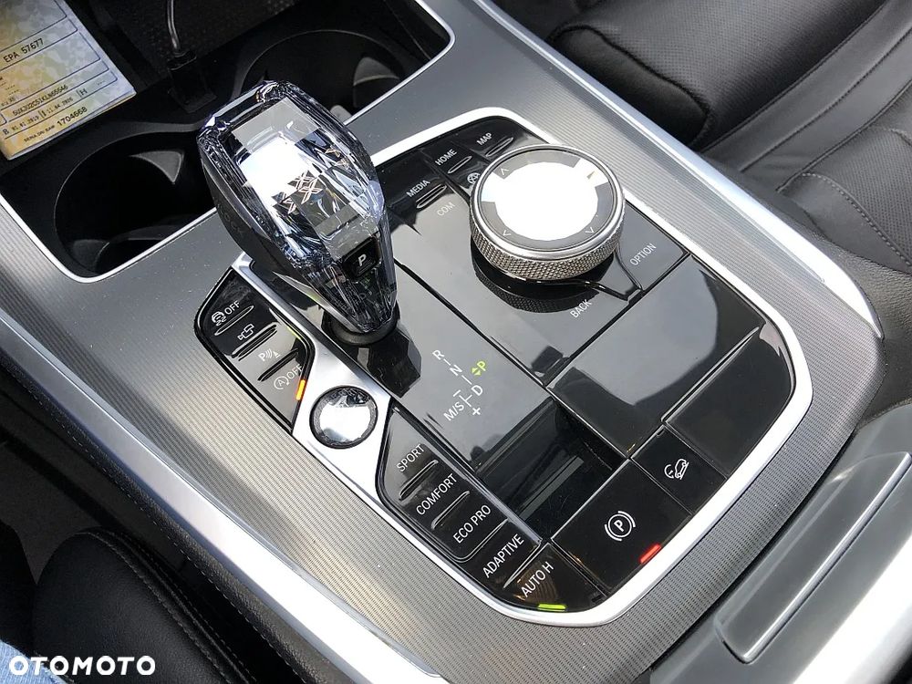 BMW X5 xDrive50i - 27