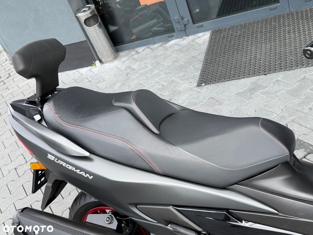 Suzuki Burgman - 13