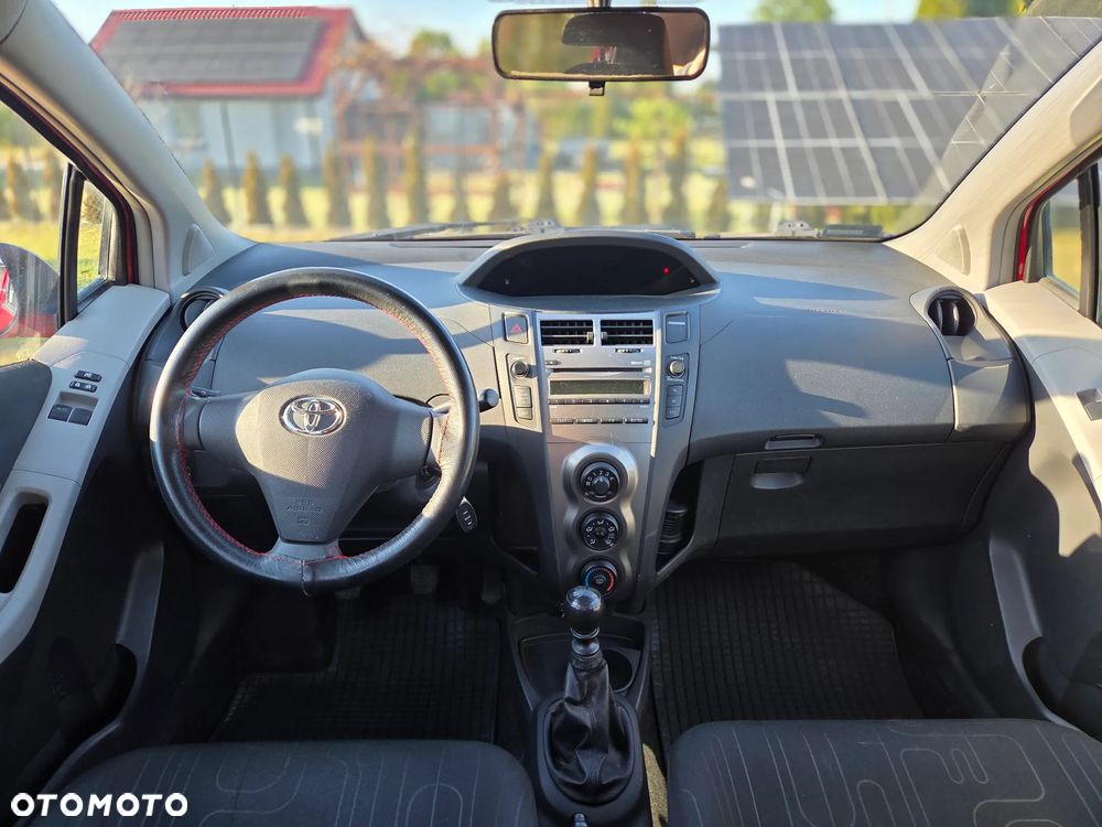 Toyota Yaris 1.3 Luna - 5
