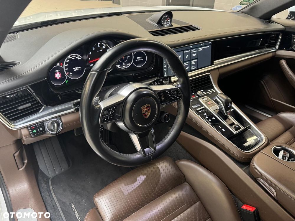 Porsche Panamera - 13