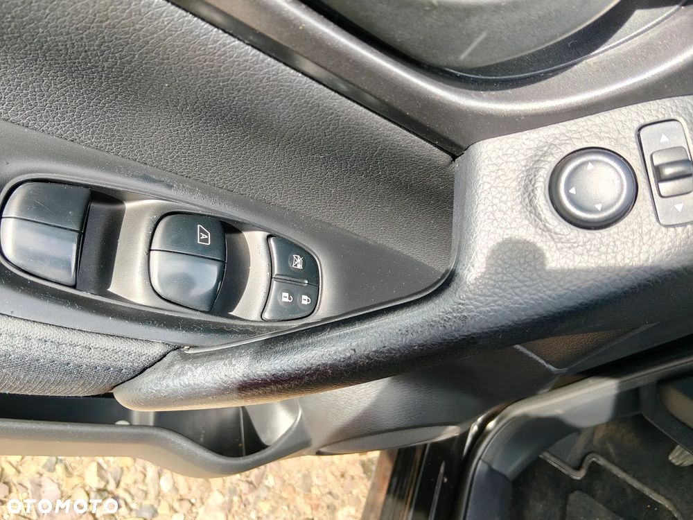 Nissan Qashqai - 16
