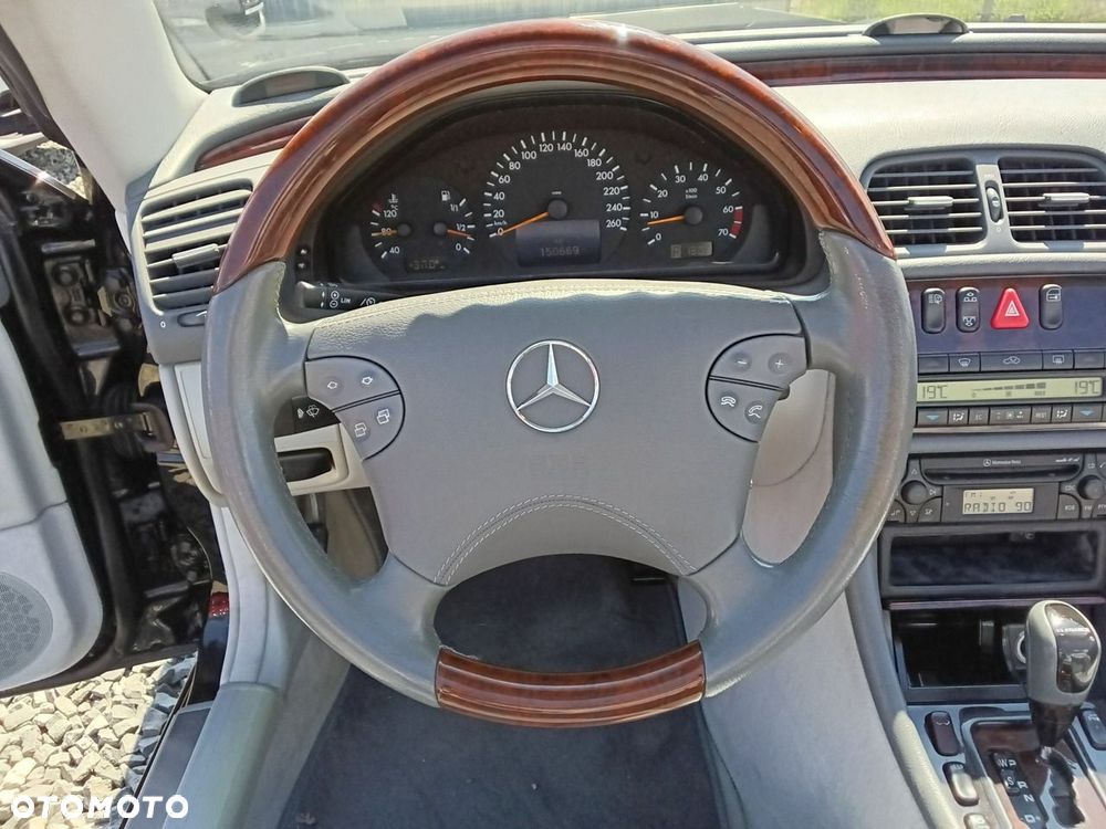 Mercedes-Benz CLK - 23