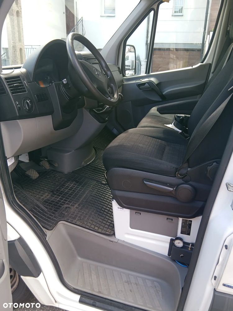 Mercedes-Benz SPRINTER - 6