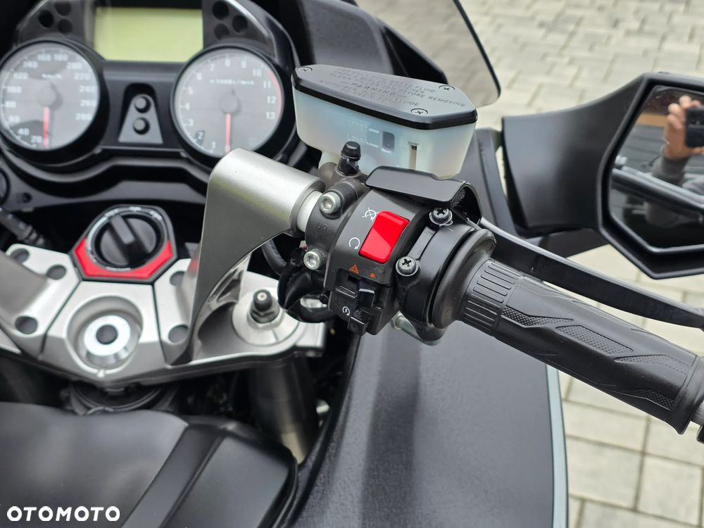 Kawasaki GTR - 15