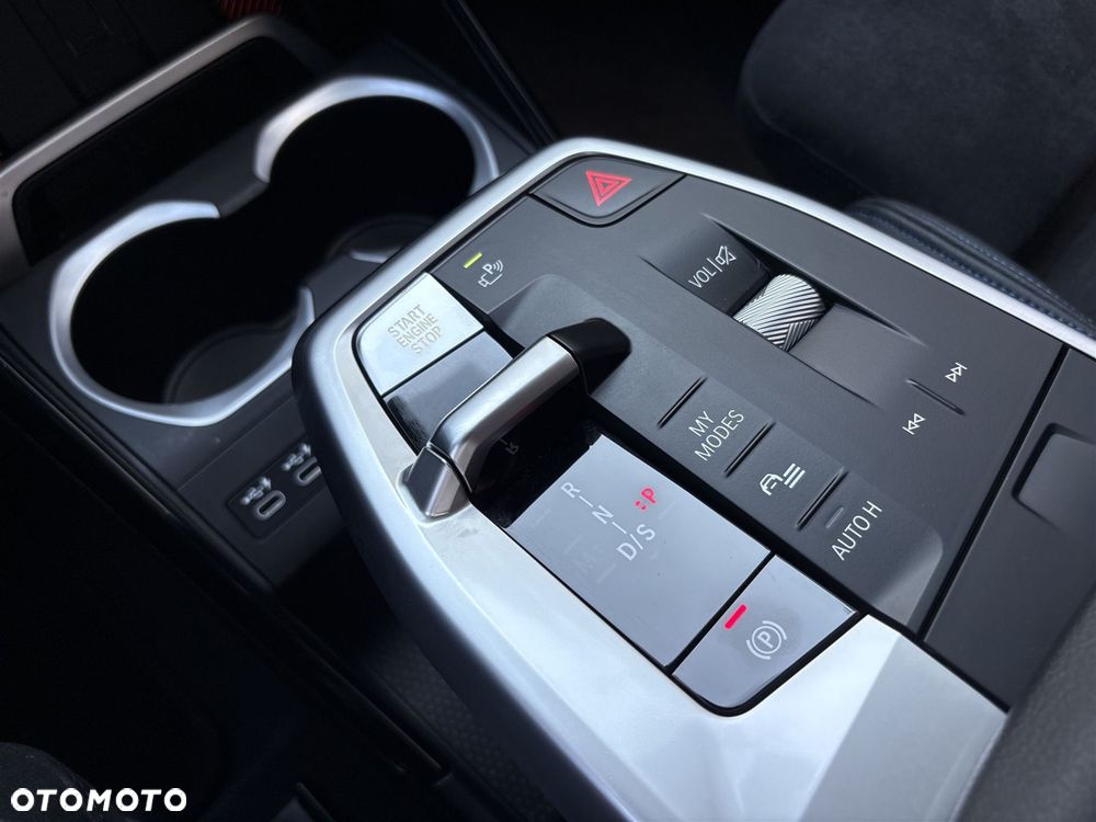 BMW X1 sDrive18i - 15