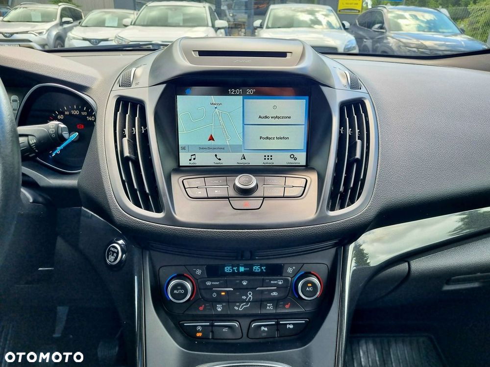 Ford Kuga 1.5 EcoBoost 2x4 Titanium - 20