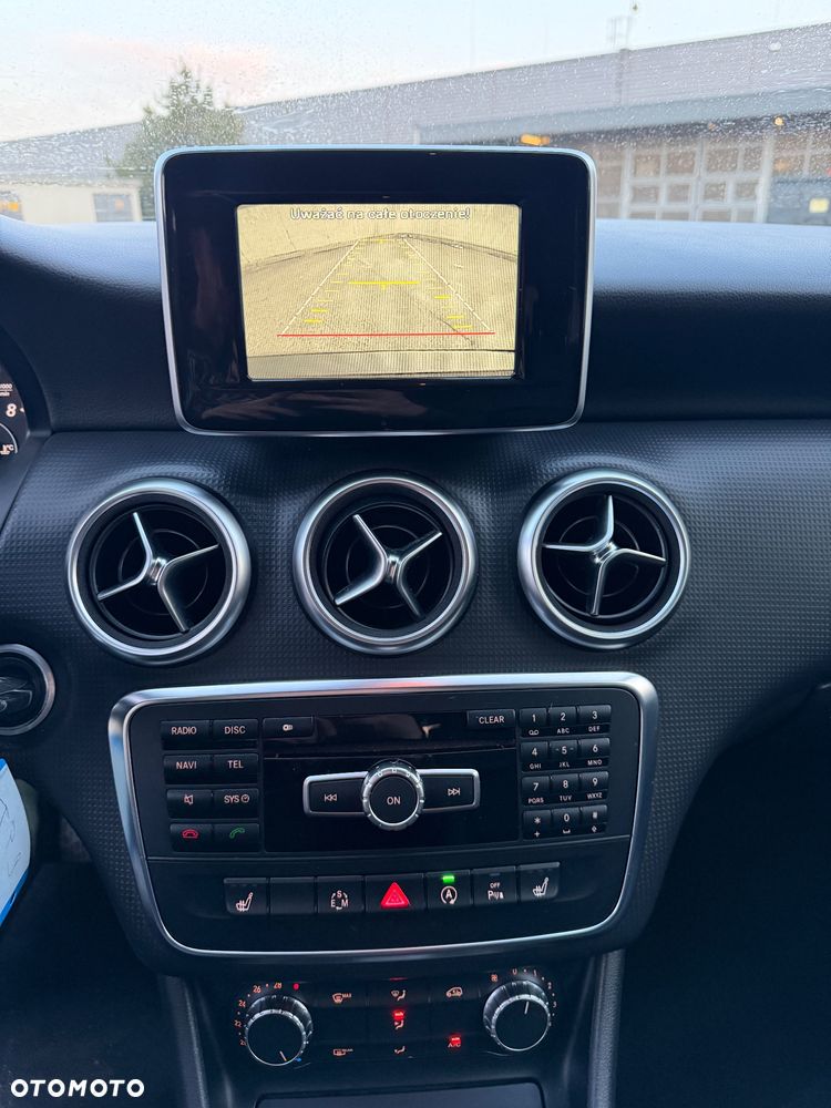 Mercedes-Benz Klasa A 180 7G-DCT - 18