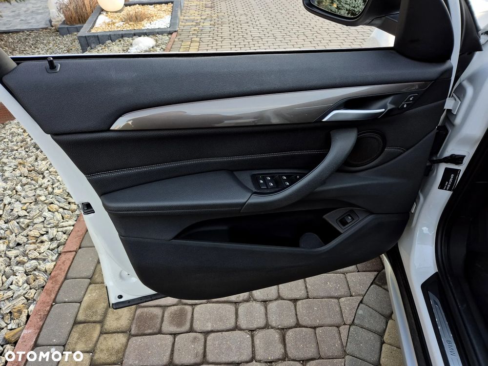 BMW X1 sDrive18d xLine - 20