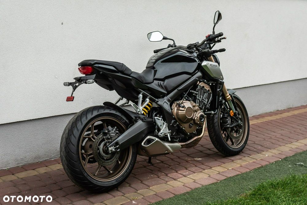 Honda CB - 3
