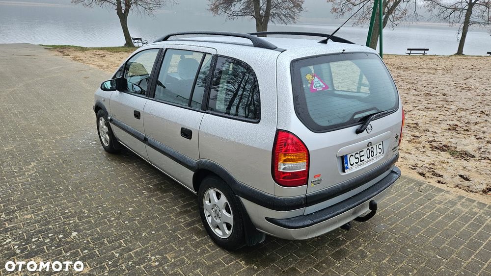 Opel Zafira 2.0 DTI Elegance - 24