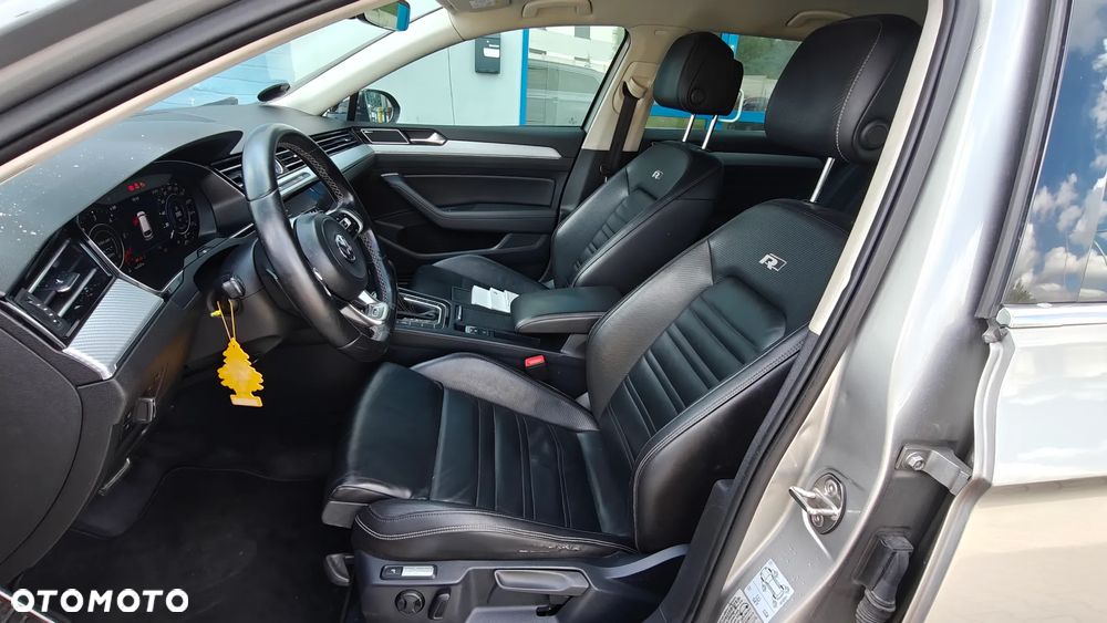 Volkswagen Passat 2.0 TDI SCR DSG - 15