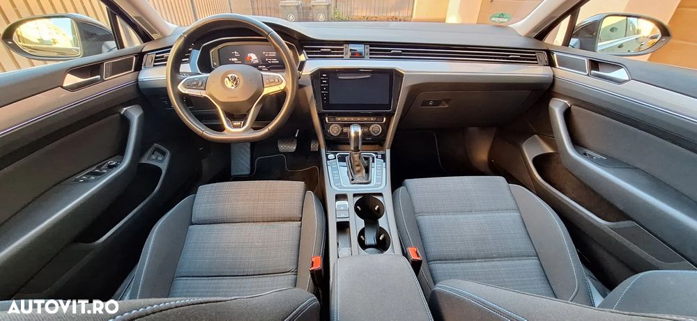 Volkswagen Passat - 17