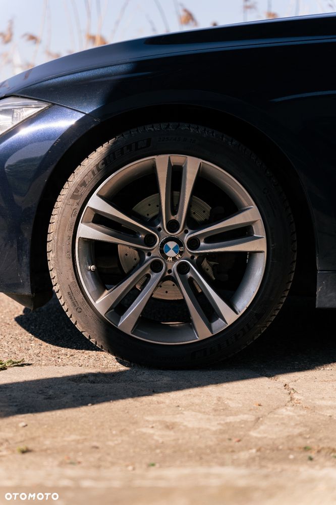 BMW Seria 3 320d Efficient Dynamics Edition - 5