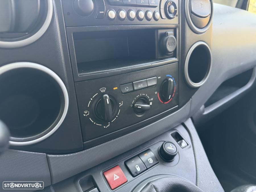 Peugeot Partner 1.6 BlueHDi 3Lugares - 13