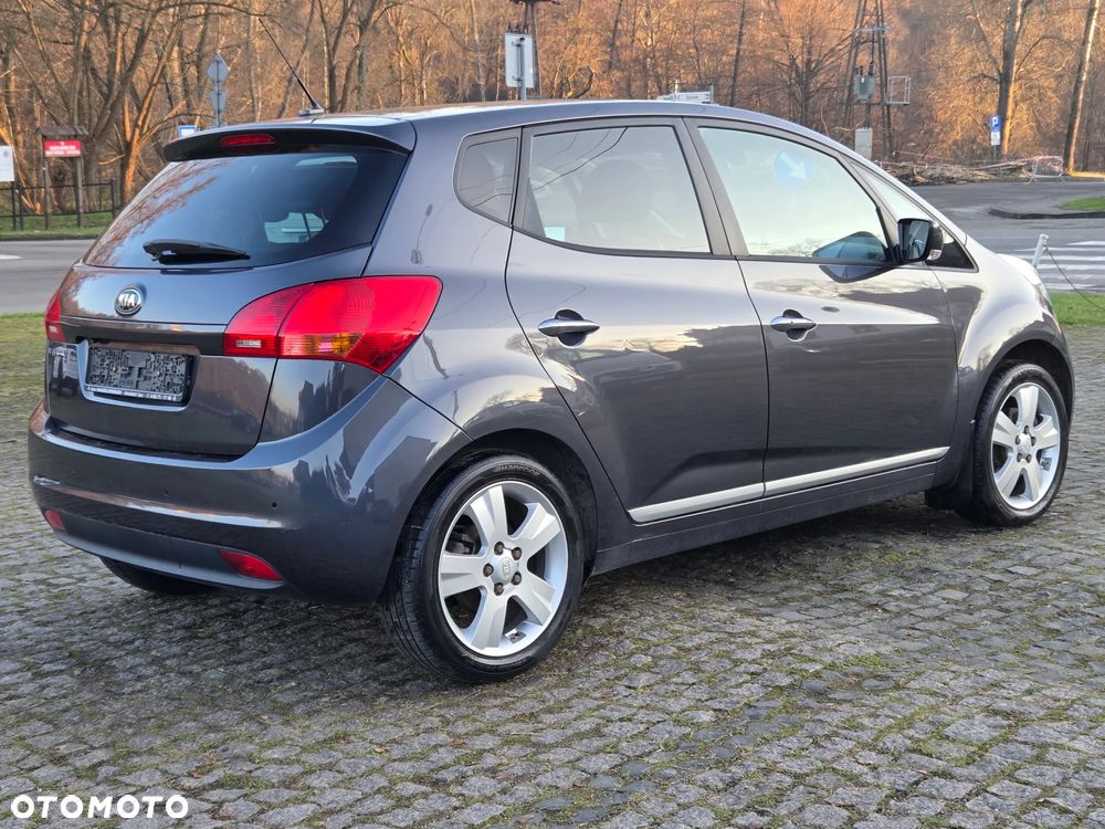 Kia Venga 1.6 CVVT Titanium Collection - 9