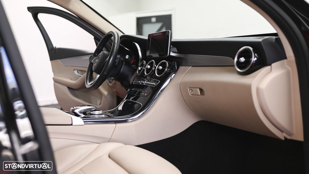 Mercedes-Benz C 220 d 4Matic Station 7G-TRONIC AMG Line - 57