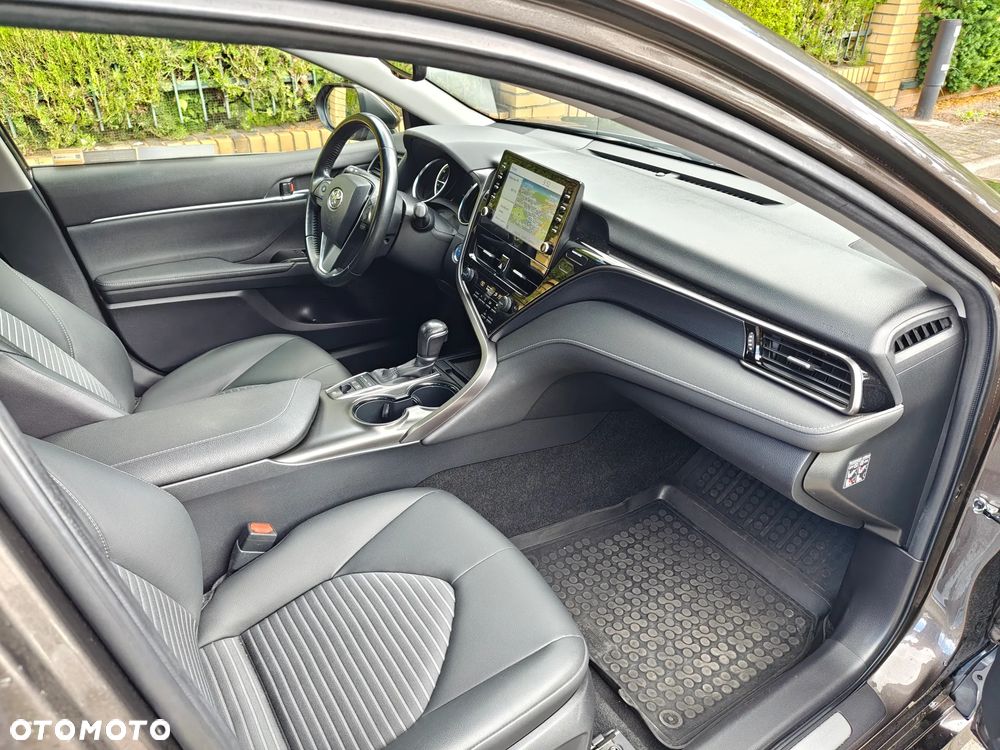 Toyota Camry 2.5 Hybrid Prestige CVT - 4