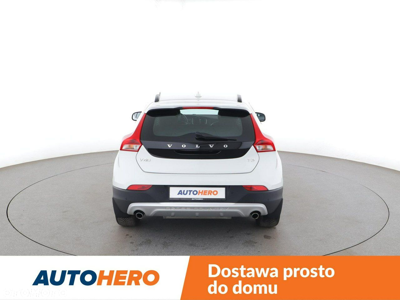 Volvo V40 Cross Country T3 Drive-E Momentum - 6