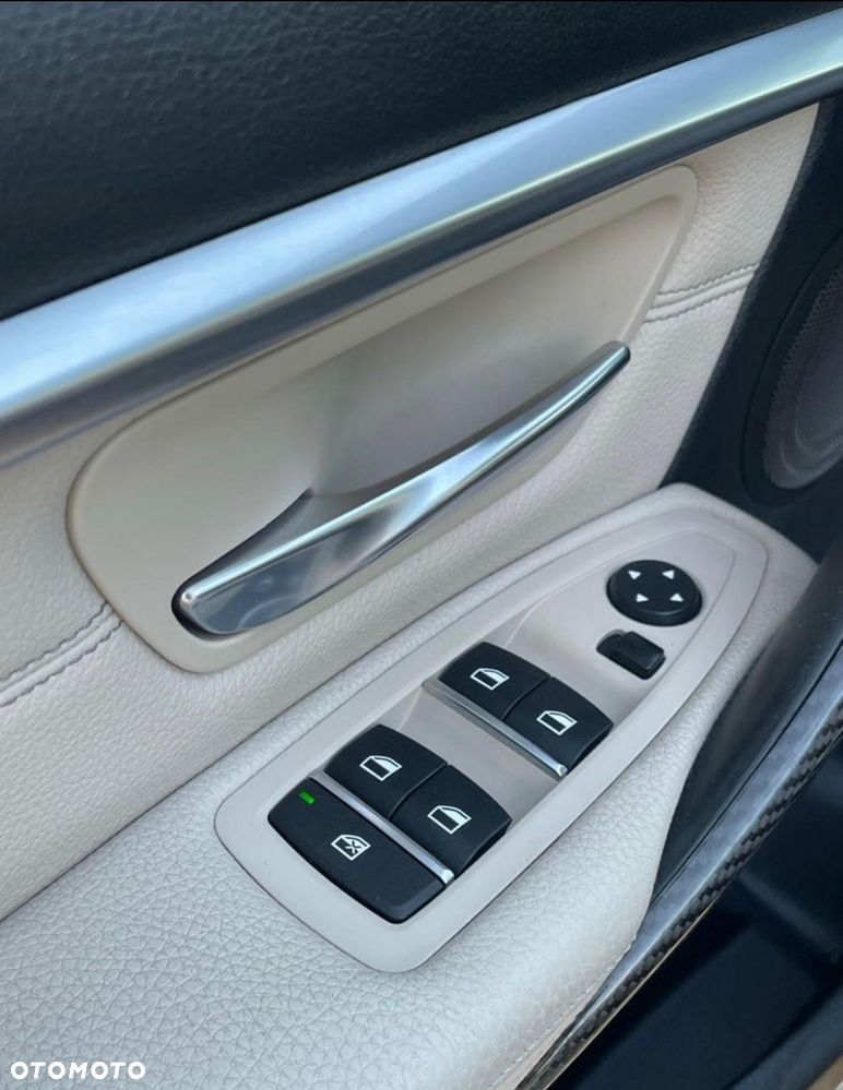 BMW Seria 3 335d xDrive - 9