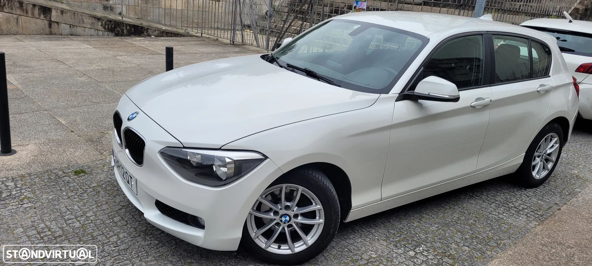 BMW 116 d Line Urban - 1