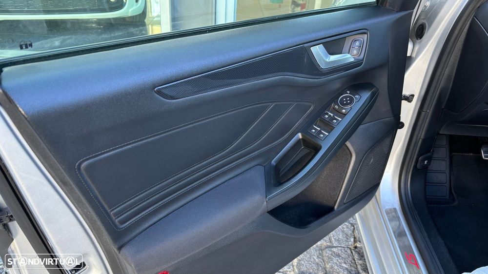 Ford Focus 1.5 TDCi EcoBlue ST-Line X - 15