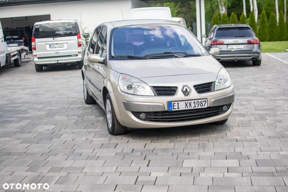 Renault Scenic - 32