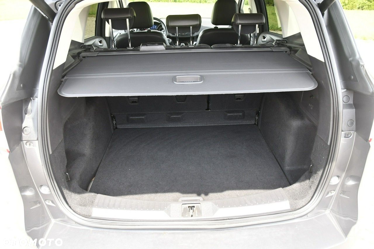 Ford Kuga - 18