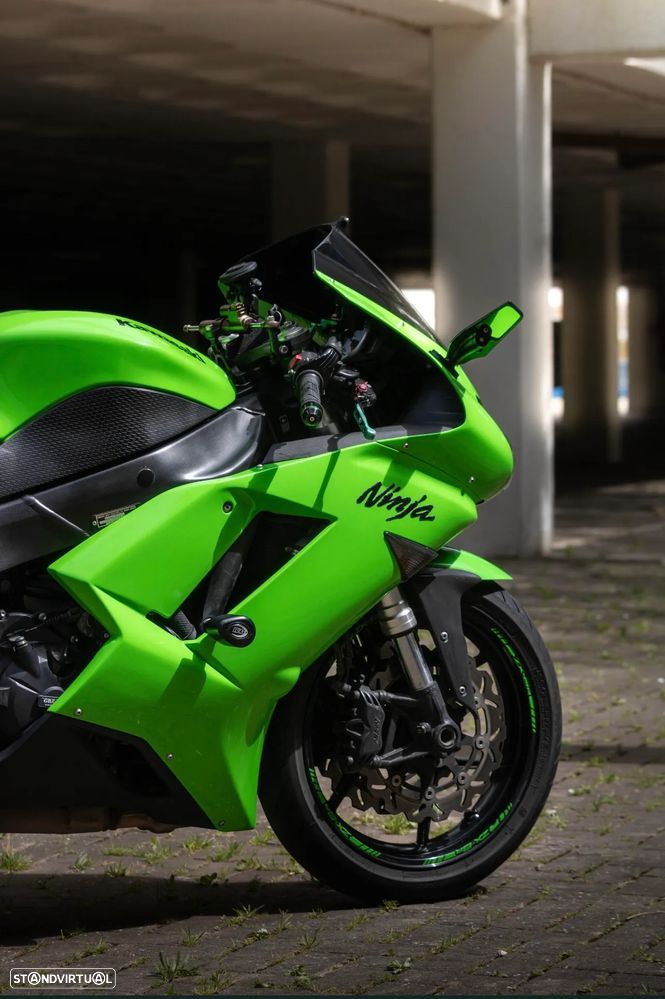 Kawasaki ZXR - 3