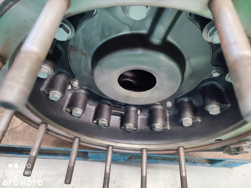 Dyferencjał  84371440 Steyr 6175 CVT - 10