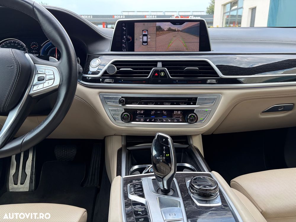 BMW Seria 7 - 10