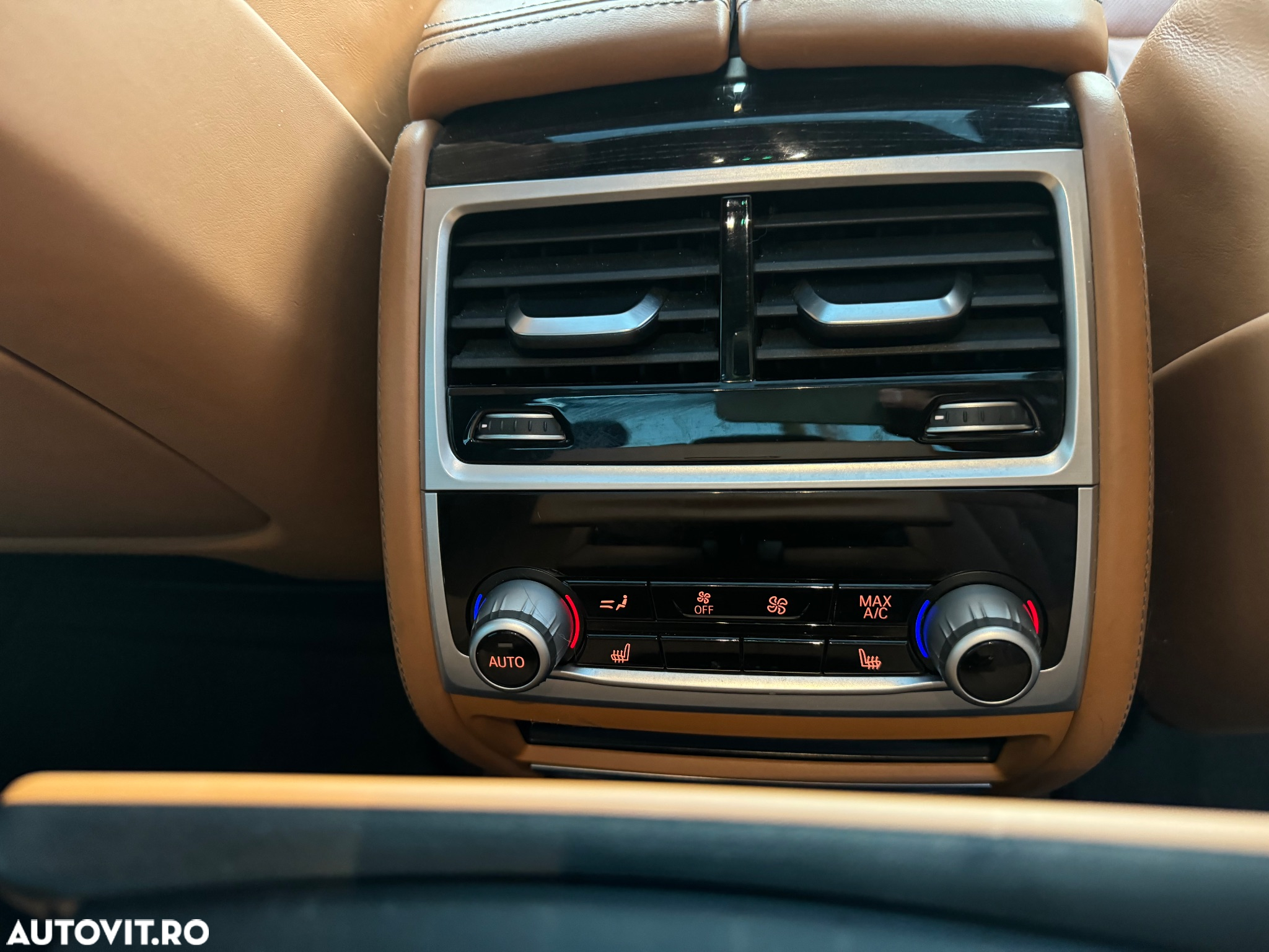 BMW Seria 7 740e iPerformance - 12
