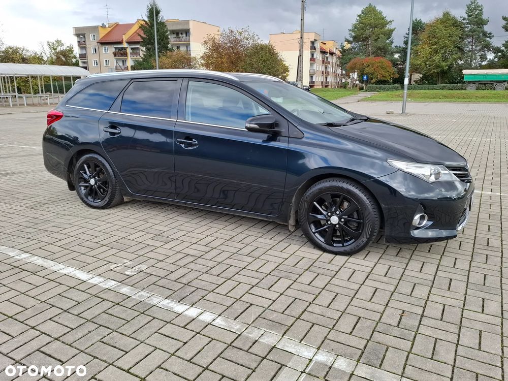 Toyota Auris 2.0 D-4D Prestige - 10