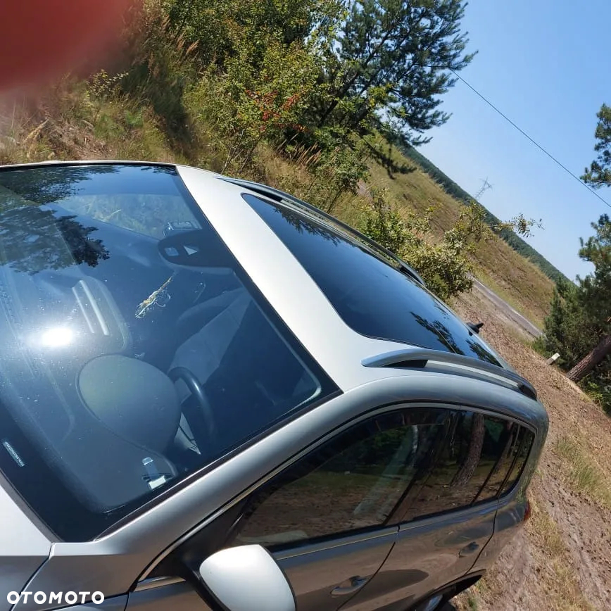 Volkswagen Tiguan - 5
