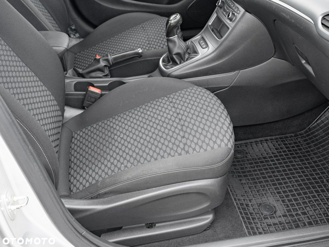 Opel Astra V 1.6 CDTI Enjoy S&S - 32