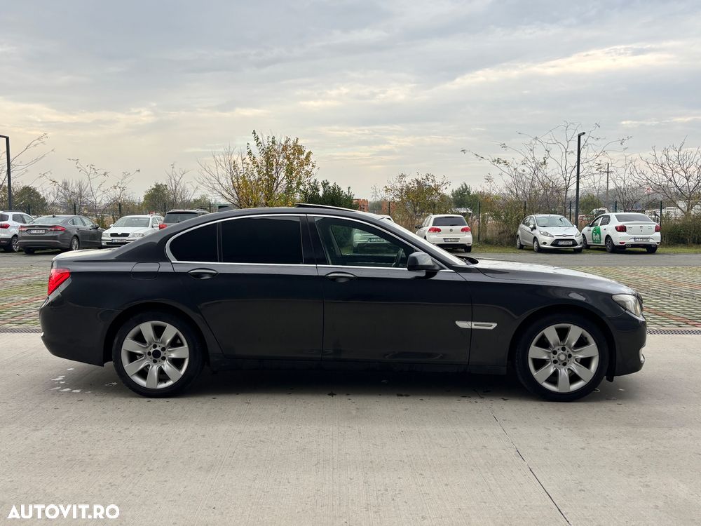 BMW Seria 7 730d Aut. - 9