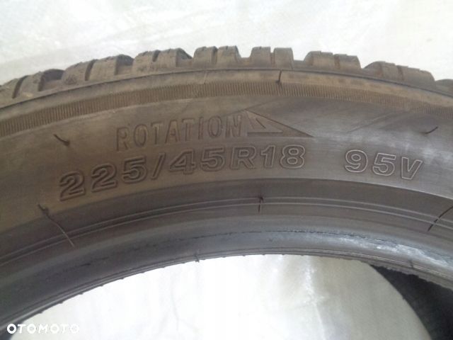 4X BRIDGESTONE BLIZZAK LM005 225/45R18 95V XL - 15