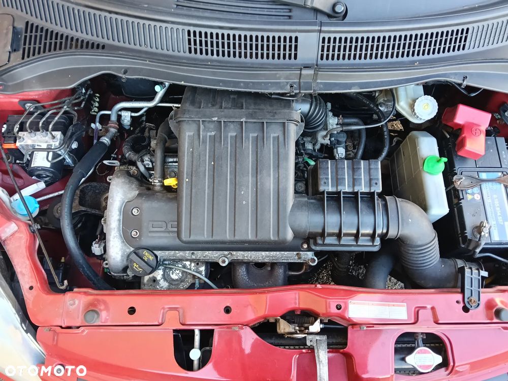 Suzuki Swift - 10
