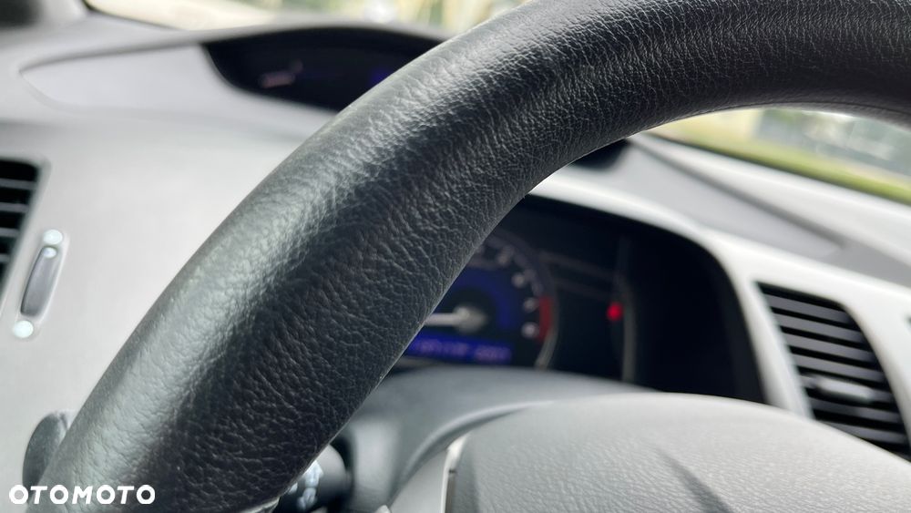 Honda Civic 1.8 Comfort - 33