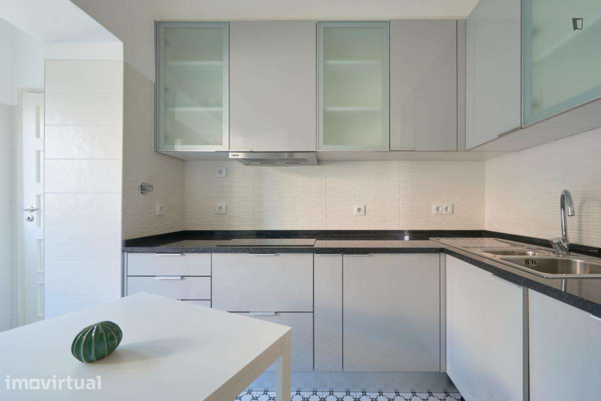 Quarto - localizado em Alvalade Lisbon - Grande imagem: 3/48