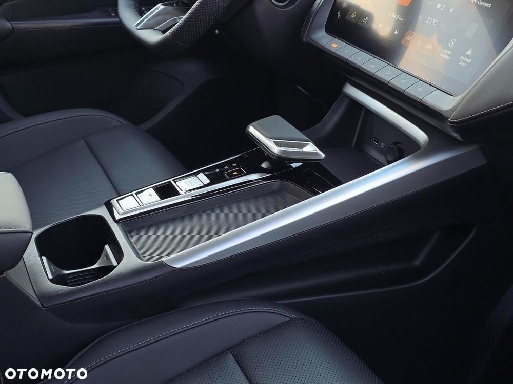 MG ZS 1.5 HEV+ Exclusive - 24