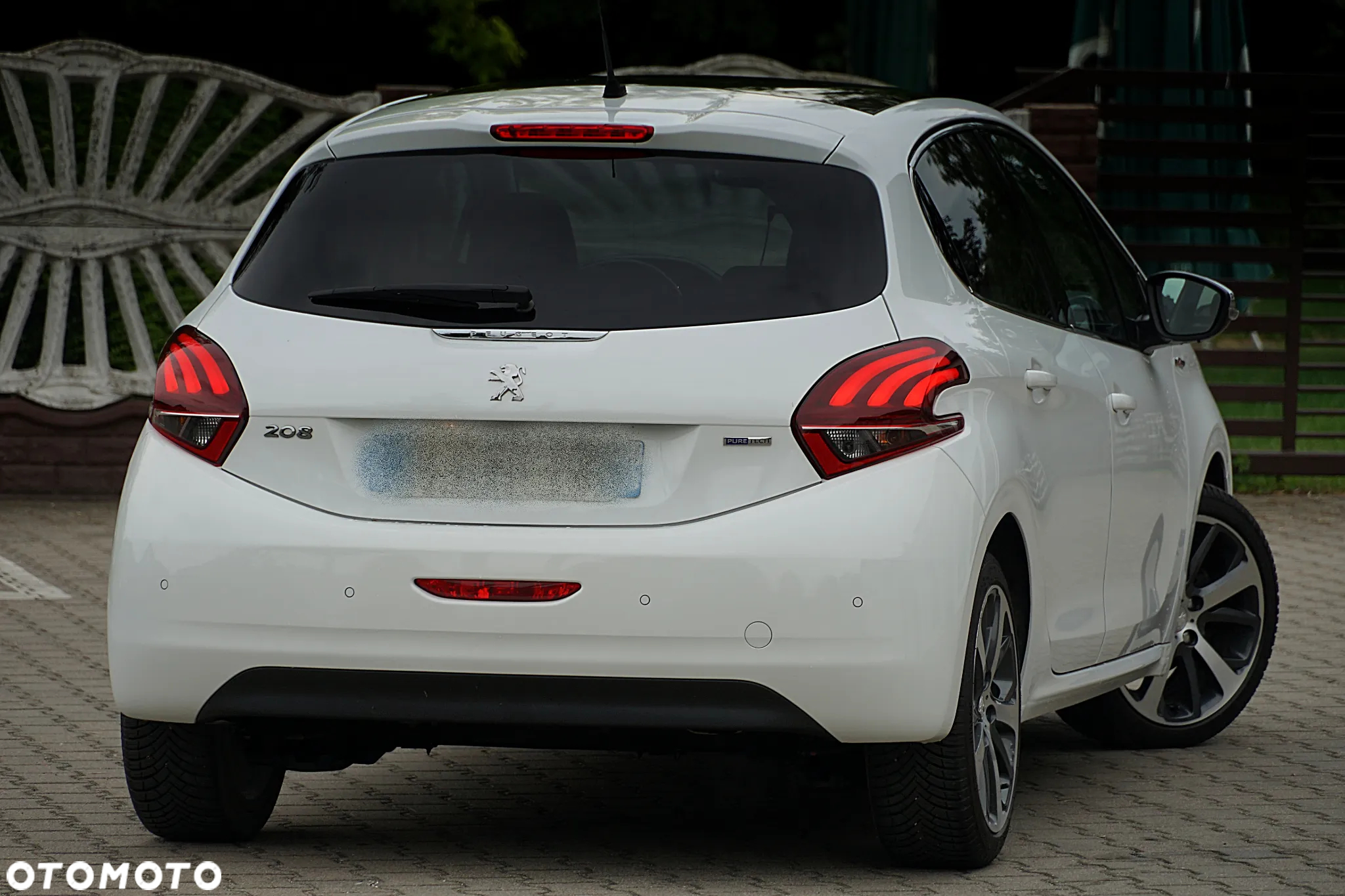 Peugeot 208 - 20