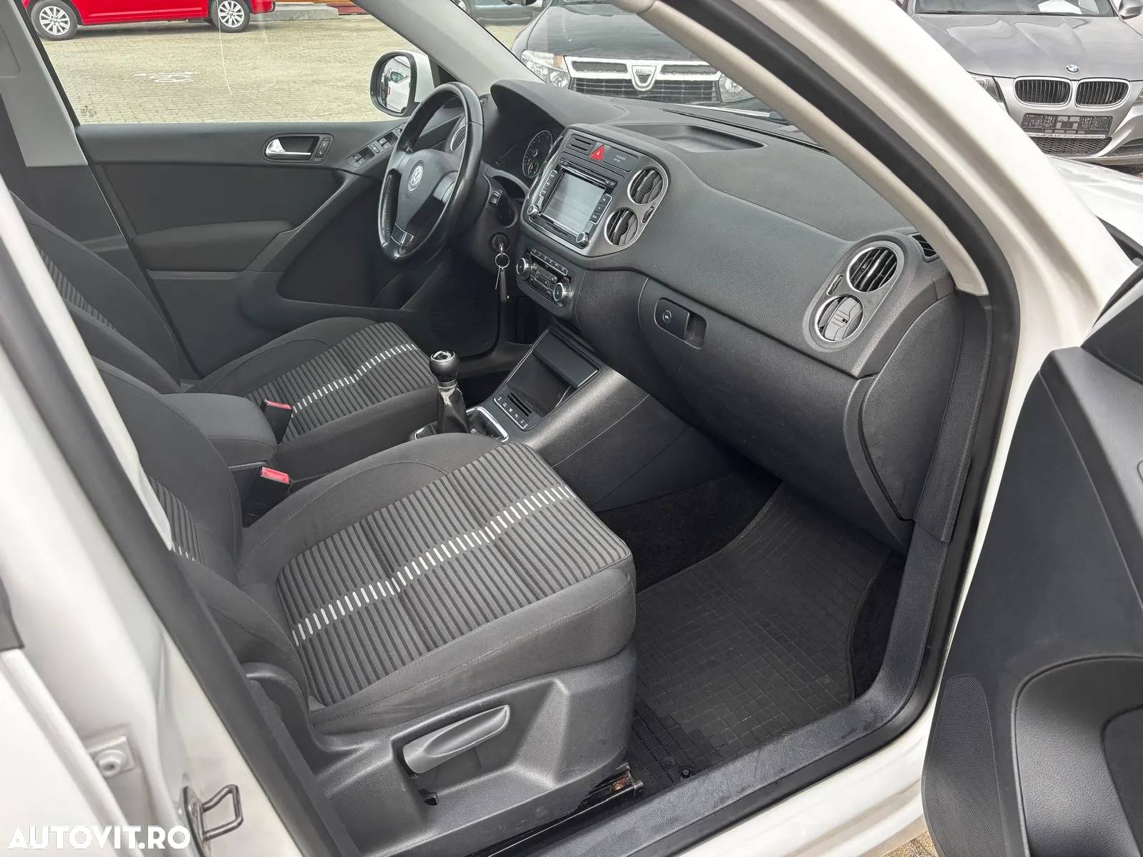 Volkswagen Tiguan - 7