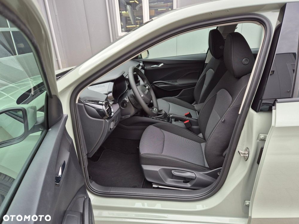 Skoda Fabia 1.0 TSI Drive DSG - 15