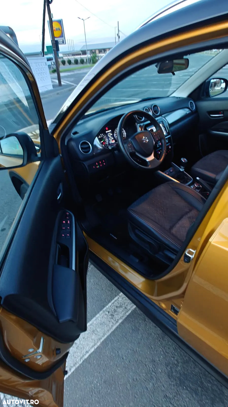 Suzuki Vitara - 12