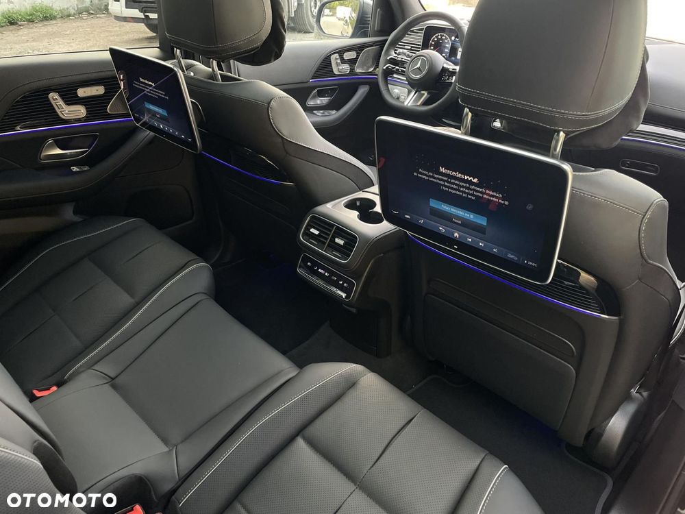 Mercedes-Benz GLS - 22