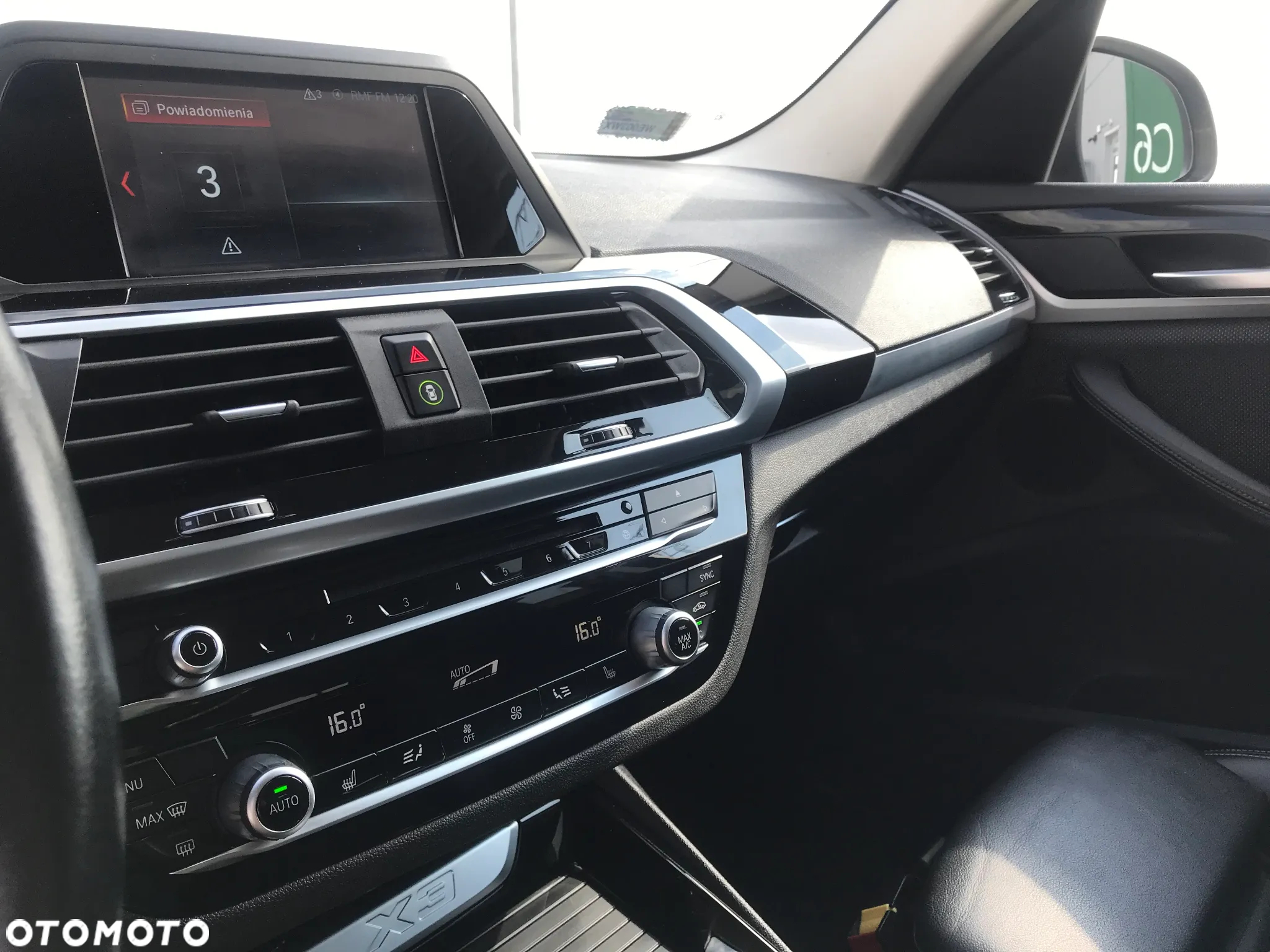 BMW X3 xDrive20i sport - 38