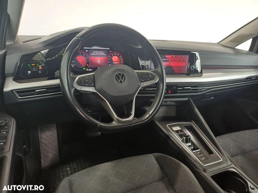 Volkswagen Golf 1.5 eTSI ACT DSG MHEV Life - 7