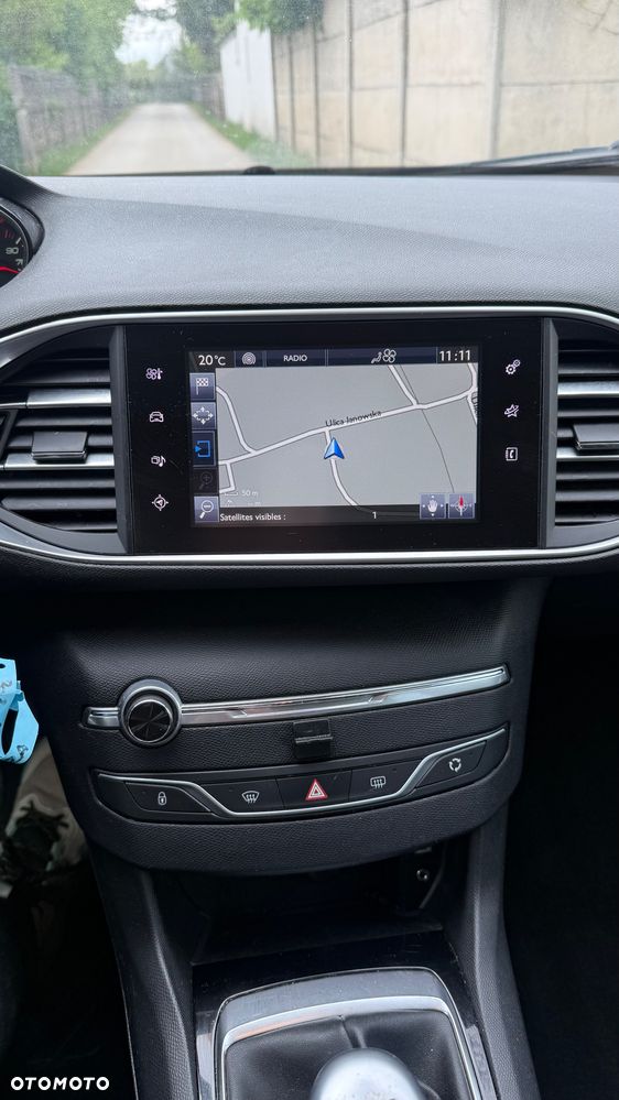 Peugeot 308 1.6 BlueHDi Allure S&S - 11