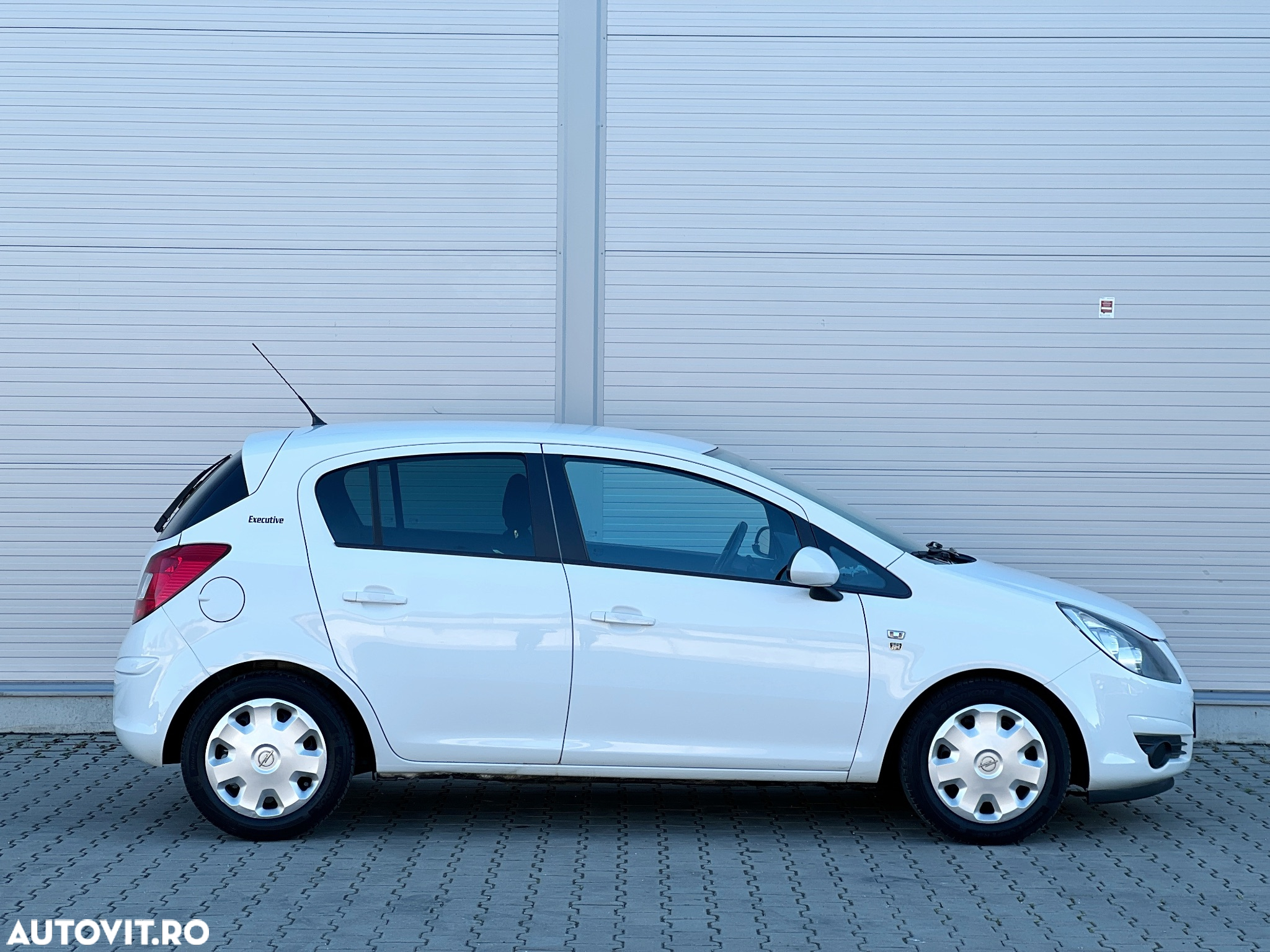 Opel Corsa 1.4 16V Catch me - 5