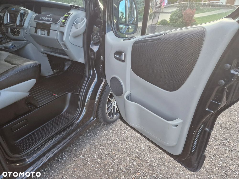 Opel Vivaro - 9
